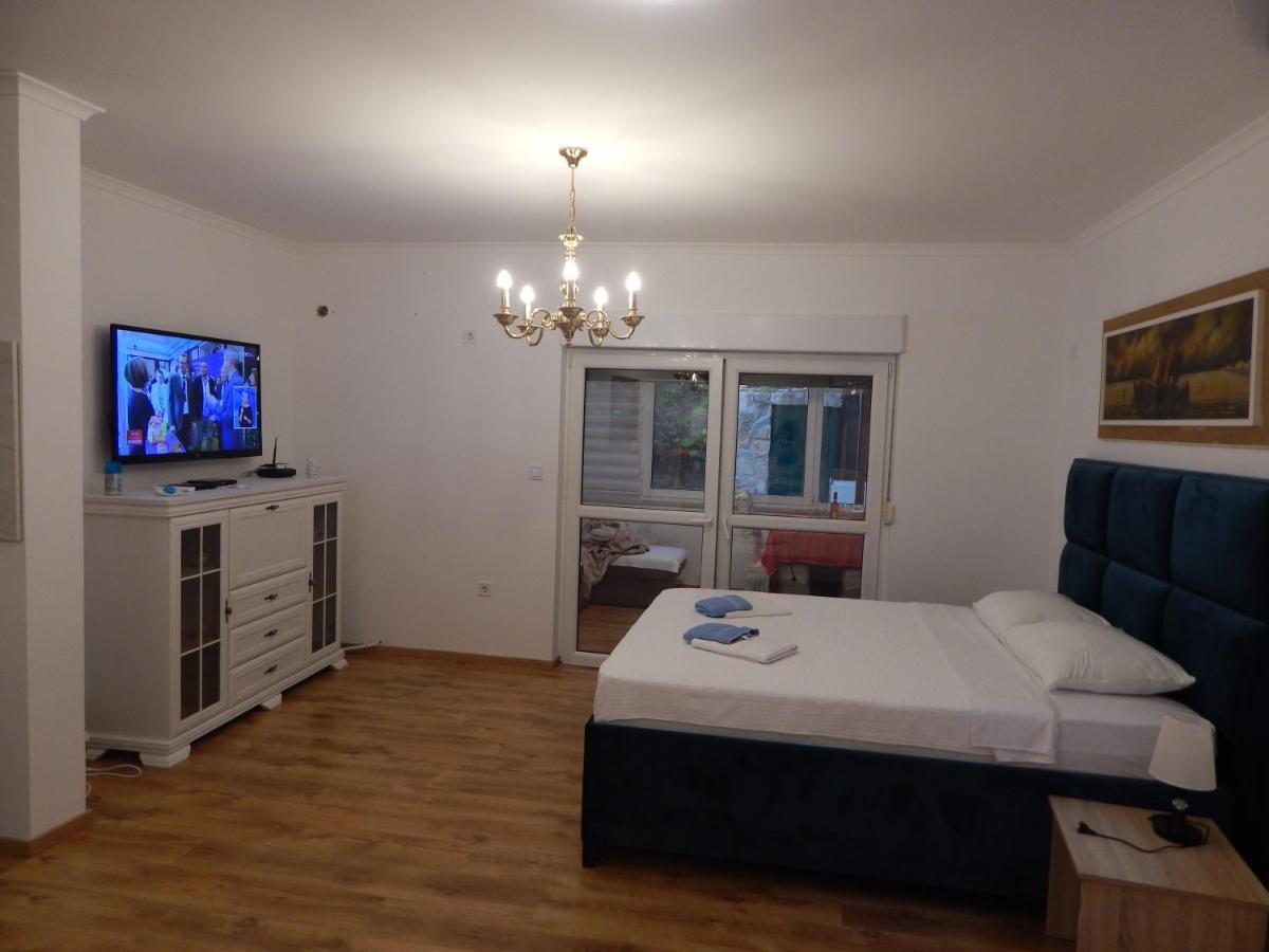 Sveti Stefan- Apartment Dora Exterior photo